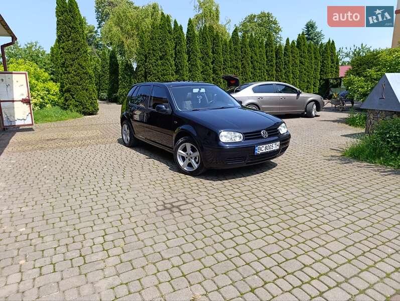 Volkswagen Golf 2002