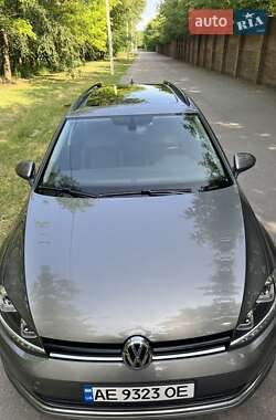 Универсал Volkswagen Golf 2015 в 