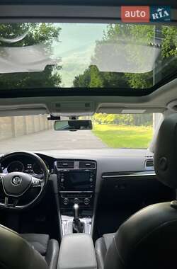 Универсал Volkswagen Golf 2015 в 