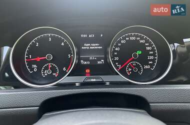 Универсал Volkswagen Golf 2015 в 