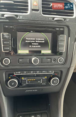 Универсал Volkswagen Golf 2011 в 