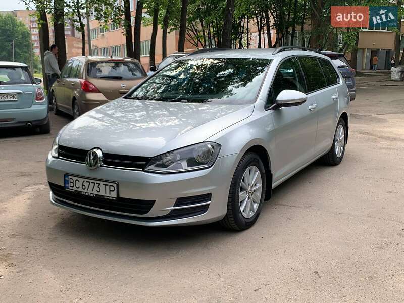 Універсал Volkswagen Golf 2015 в Львові