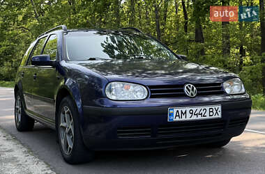 Универсал Volkswagen Golf 2002 в 