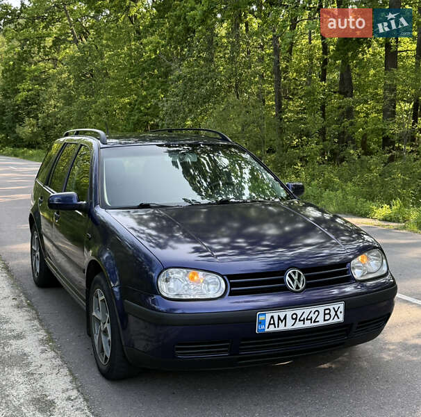 Универсал Volkswagen Golf 2002 в Житомире