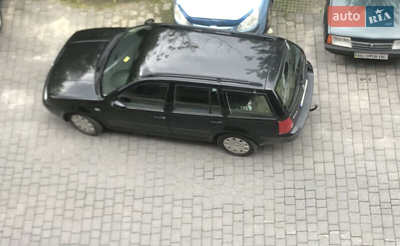 Універсал Volkswagen Golf 2003 в Львові