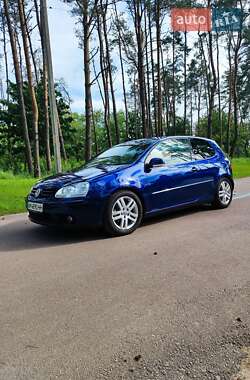 Хэтчбек Volkswagen Golf 2007 в Житомире