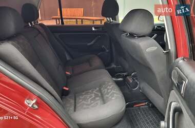 Хэтчбек Volkswagen Golf 1998 в 