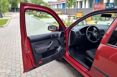 Хэтчбек Volkswagen Golf 1998 в 