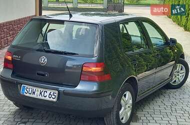 Хетчбек Volkswagen Golf 2002 в 