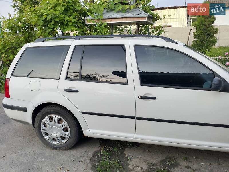 Універсал Volkswagen Golf 2003 в Бару