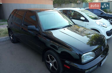 Хэтчбек Volkswagen Golf 1996 в Одессе