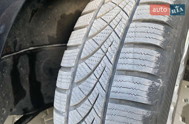 Хетчбек Volkswagen Golf 2005 в 