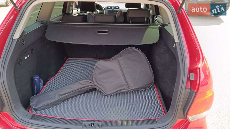 Универсал Volkswagen Golf 2010 в Броварах