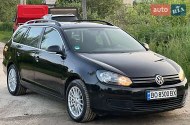 Универсал Volkswagen Golf 2010 в 
