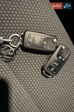 Универсал Volkswagen Golf 2010 в 