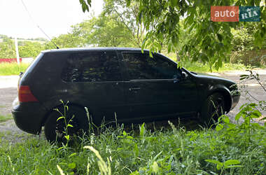 Хэтчбек Volkswagen Golf 1998 в 