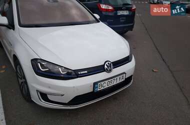 Хетчбек Volkswagen Golf 2015 в Львові