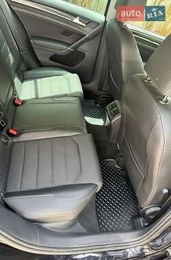 Универсал Volkswagen Golf 2016 в 