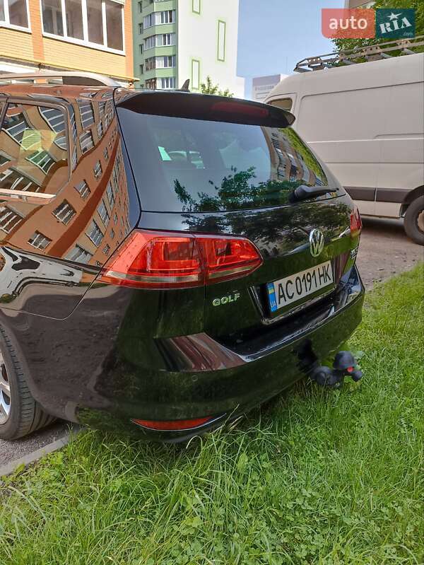 Универсал Volkswagen Golf 2015 в Луцке
