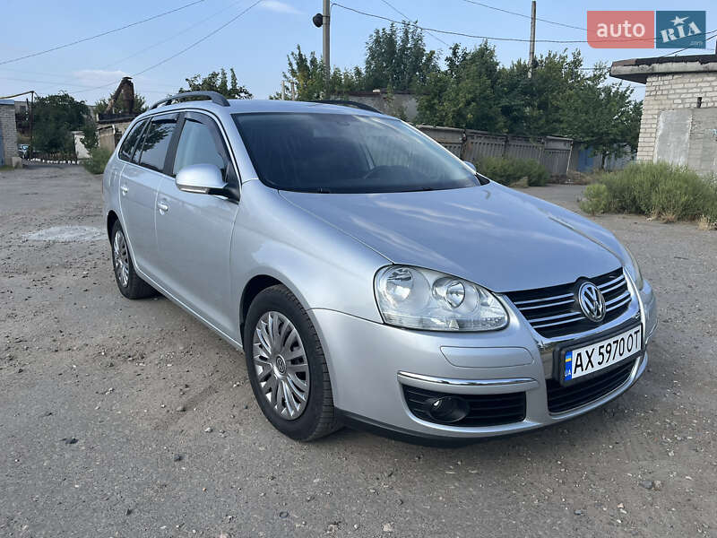 Універсал Volkswagen Golf 2008 в Первомайську