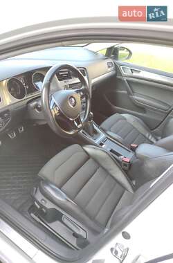 Универсал Volkswagen Golf 2014 в 