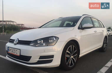 Універсал Volkswagen Golf 2013 в 