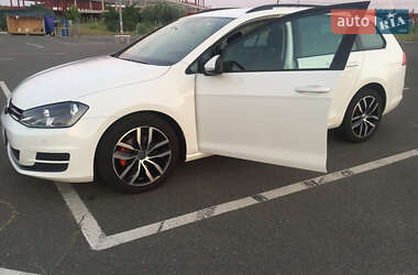 Універсал Volkswagen Golf 2013 в 