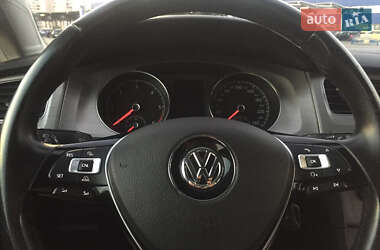 Універсал Volkswagen Golf 2013 в 