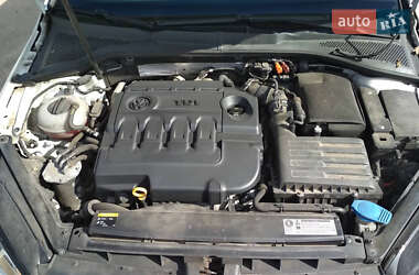 Універсал Volkswagen Golf 2013 в 
