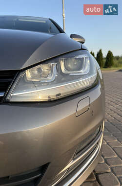 Хэтчбек Volkswagen Golf 2016 в 