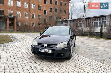Хэтчбек Volkswagen Golf 2007 в 