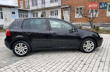 Хэтчбек Volkswagen Golf 2007 в 