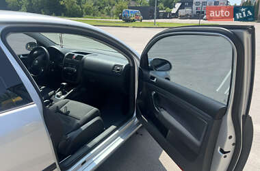 Хэтчбек Volkswagen Golf 2006 в 