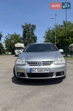 Хэтчбек Volkswagen Golf 2006 в 