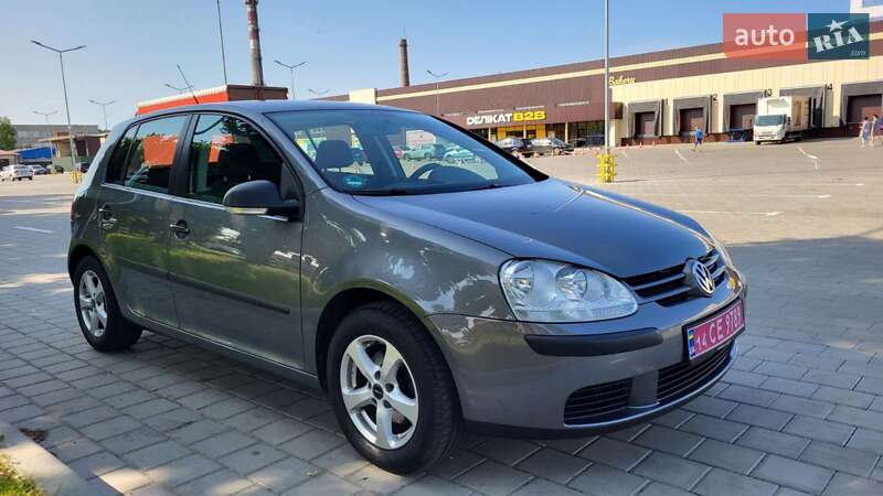 Хэтчбек Volkswagen Golf 2007 в Черкассах