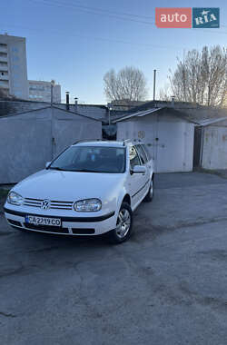 Универсал Volkswagen Golf 2001 в 