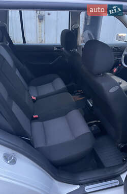 Универсал Volkswagen Golf 2001 в 