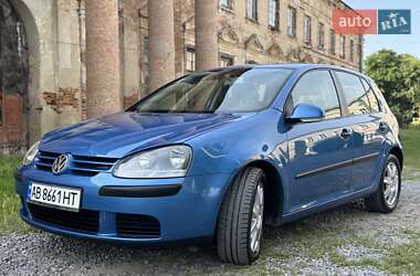 Хетчбек Volkswagen Golf 2003 в Тульчині