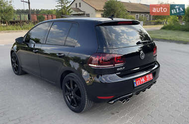 Хэтчбек Volkswagen Golf 2009 в 