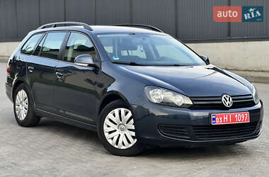 Универсал Volkswagen Golf 2010 в Луцке