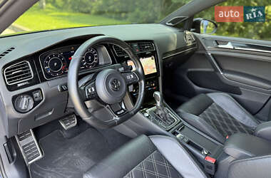 Хэтчбек Volkswagen Golf 2014 в 