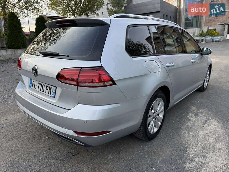 Універсал Volkswagen Golf 2019 в Хмельницькому