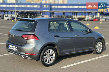 Хэтчбек Volkswagen Golf 2021 в Киеве