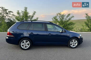 Универсал Volkswagen Golf 2013 в 