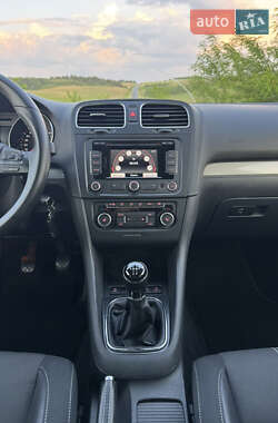 Универсал Volkswagen Golf 2013 в 