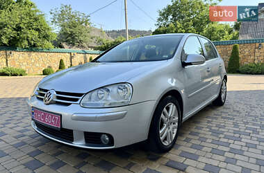 Хэтчбек Volkswagen Golf 2007 в 