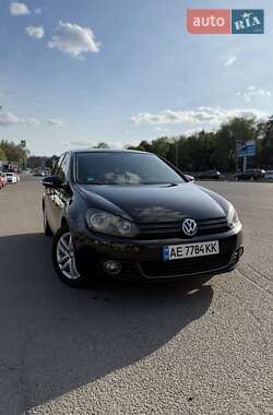 Хетчбек Volkswagen Golf 2010 в 
