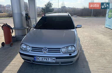 Универсал Volkswagen Golf 2002 в 