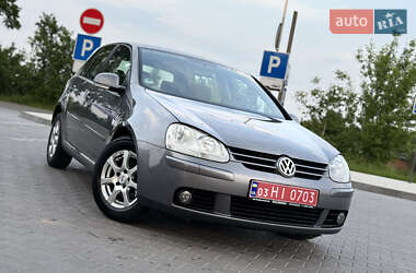 Хэтчбек Volkswagen Golf 2006 в Владимире