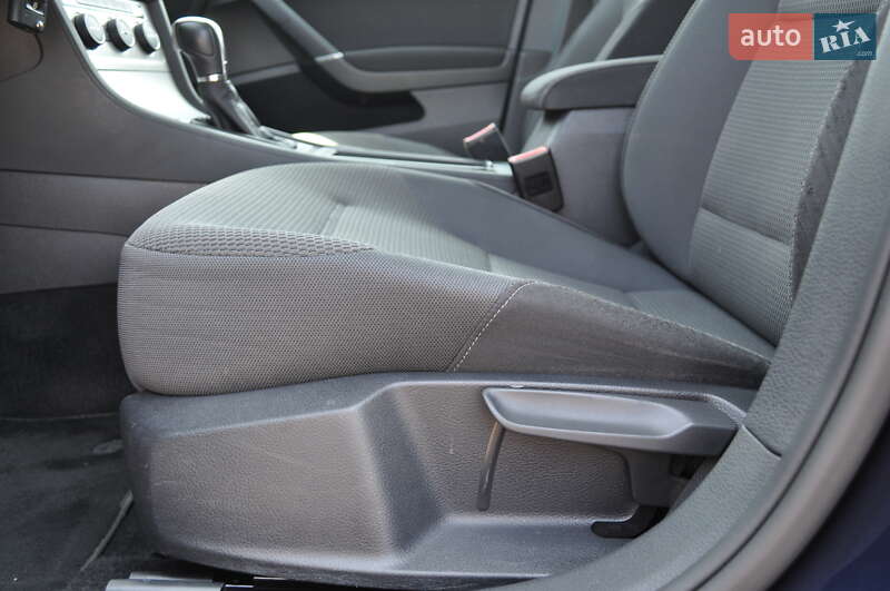 Универсал Volkswagen Golf 2014 в Киеве